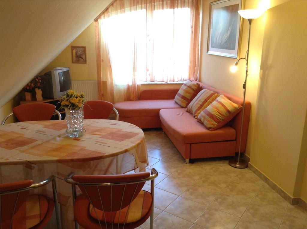 Апартаменты Babati Apartmanhaz Залакарош Экстерьер фото