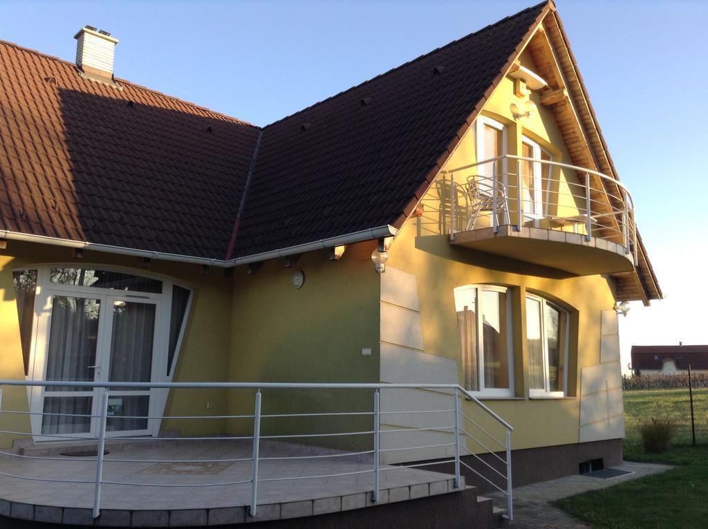 Апартаменты Babati Apartmanhaz Залакарош Экстерьер фото