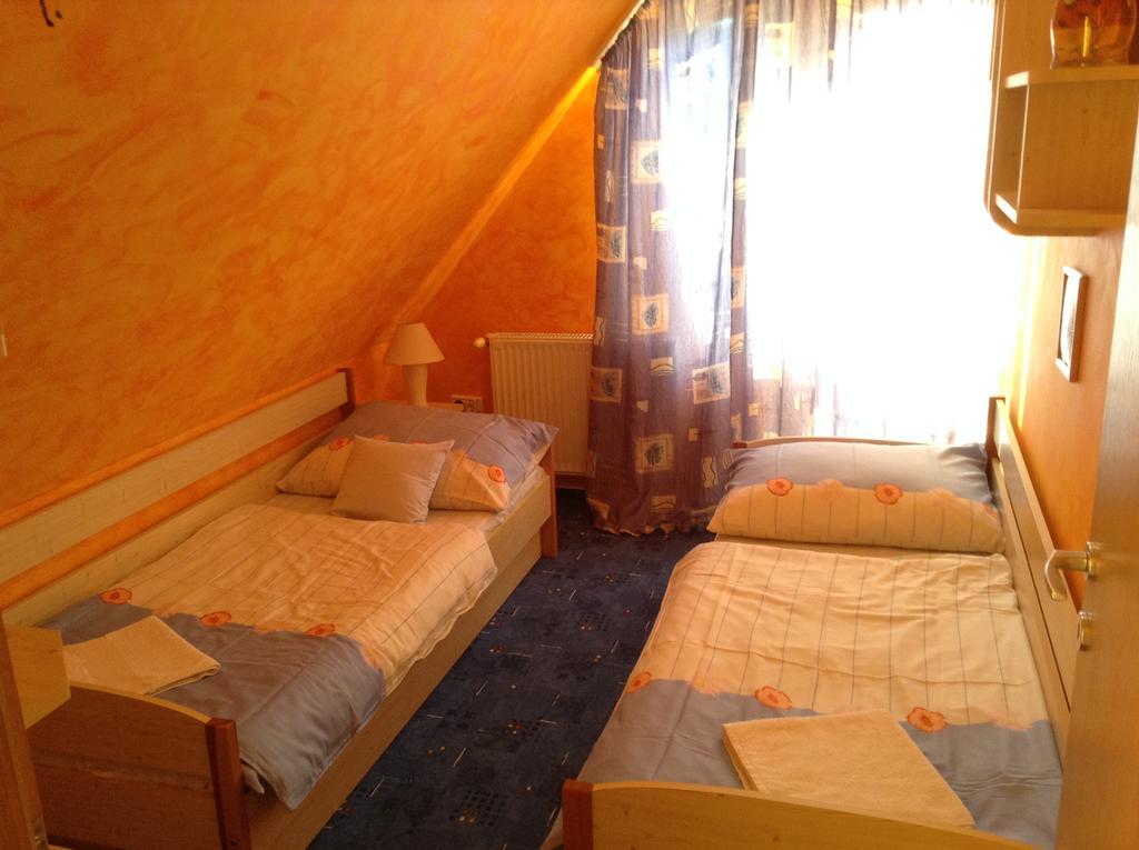 Апартаменты Babati Apartmanhaz Залакарош Экстерьер фото